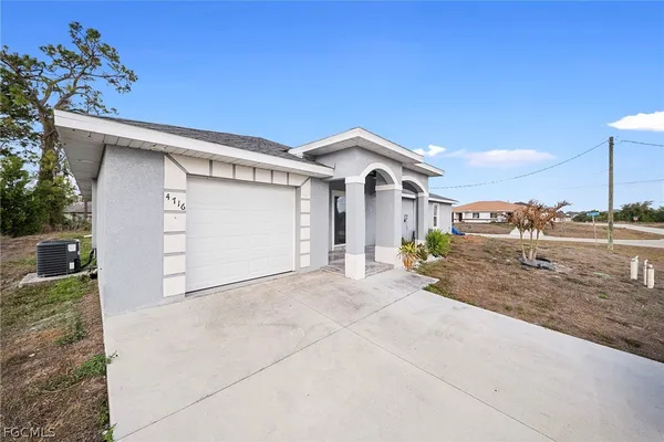 a view of a house with a outdoor space