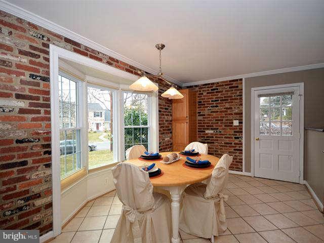 11801 Prestwick Road Potomac, MD 20854 - Photo 2 of 29 Kitchen
