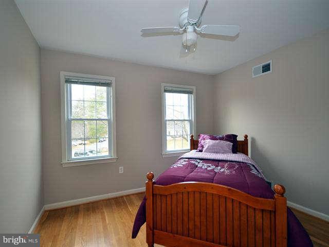 11801 Prestwick Road Potomac, MD 20854 - Photo 18 of 29 Bedroom