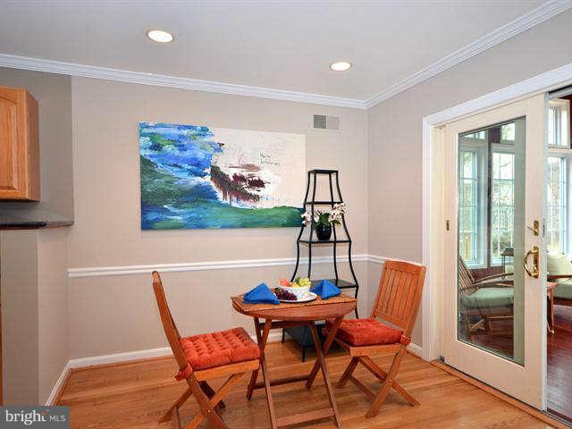 11801 Prestwick Road Potomac, MD 20854 - Photo 8 of 29 Dining Room