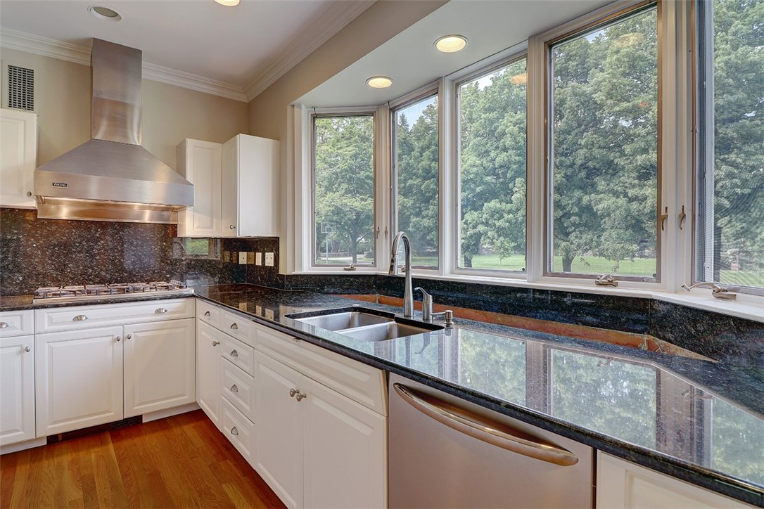 320 Rumstick Road Barrington, RI 02806 - Photo 19 of 40 Gallery Image 19