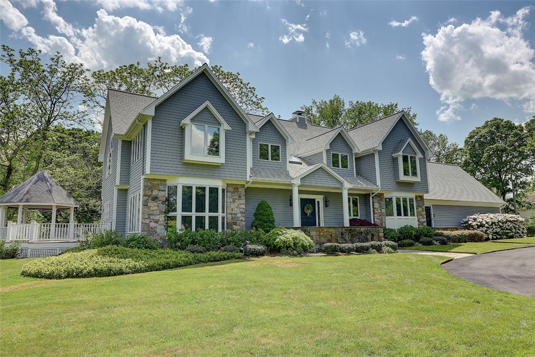 320 Rumstick Road Barrington, RI 02806 - Photo 3 of 40 Gallery Image 3