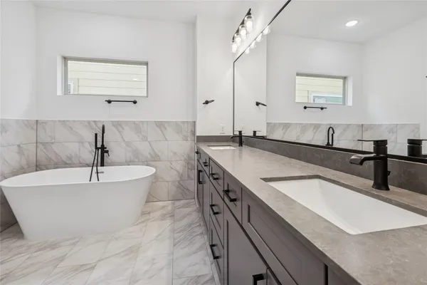 $2,600 | 113 Milby Street, Unit B, Houston, TX 77003