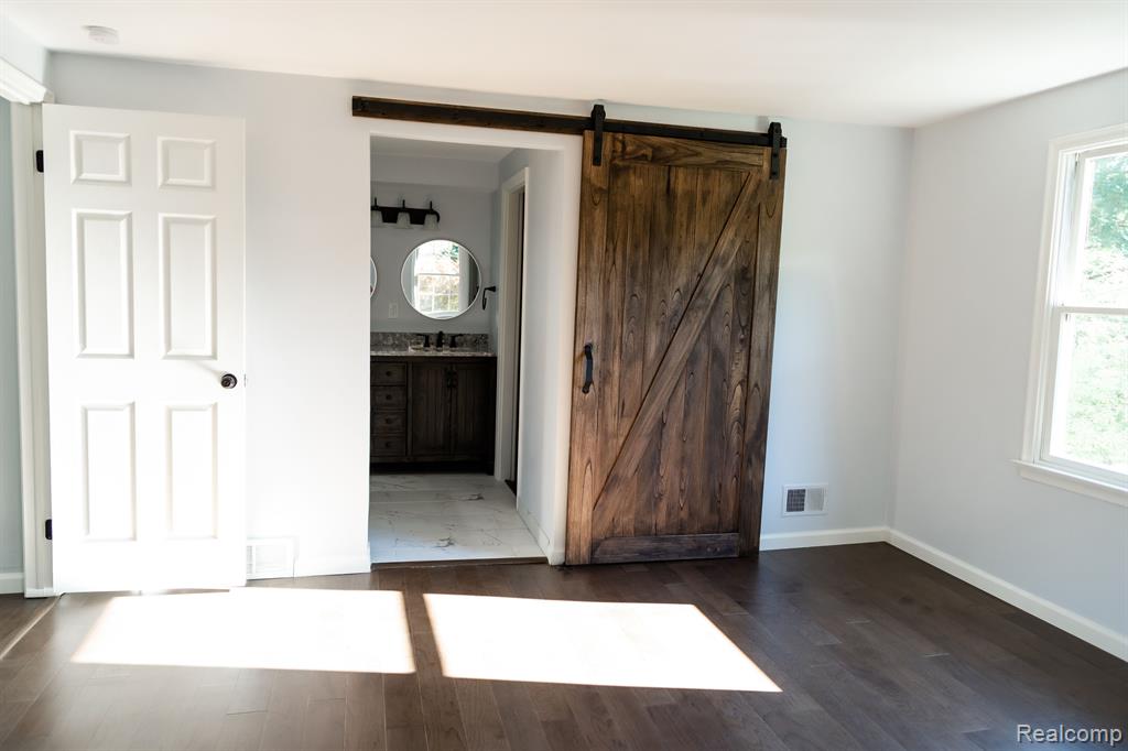 749 Spartan Drive Rochester Hills, MI 48309 - Photo 19 of 49