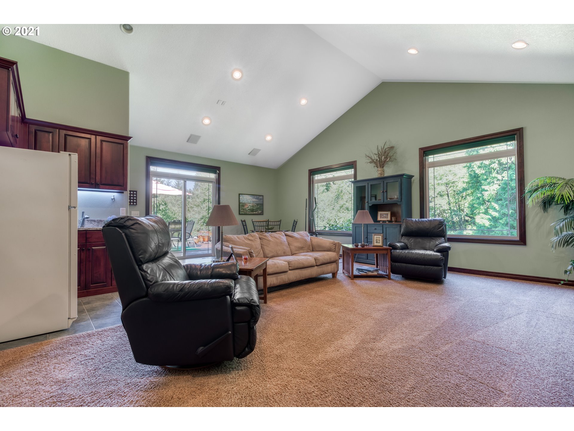 325 Spruce Creek Road Longview, WA 98632 - Photo 12 of 31 Gallery Image 12