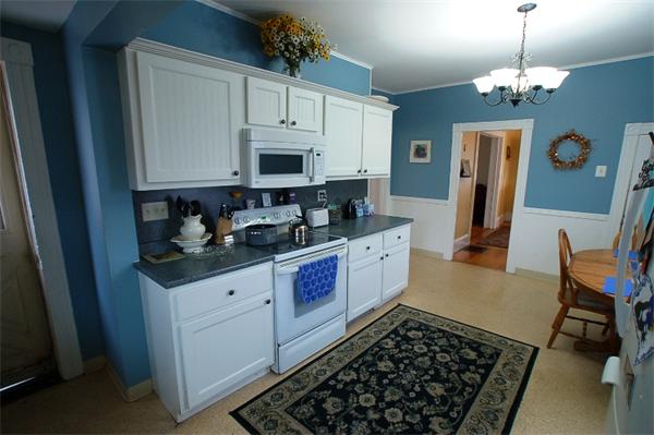 43 Spring Street Medford, MA 02155 - Photo 4 of 30 Gallery Image 4