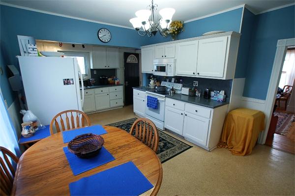 43 Spring Street Medford, MA 02155 - Photo 5 of 30 Gallery Image 5