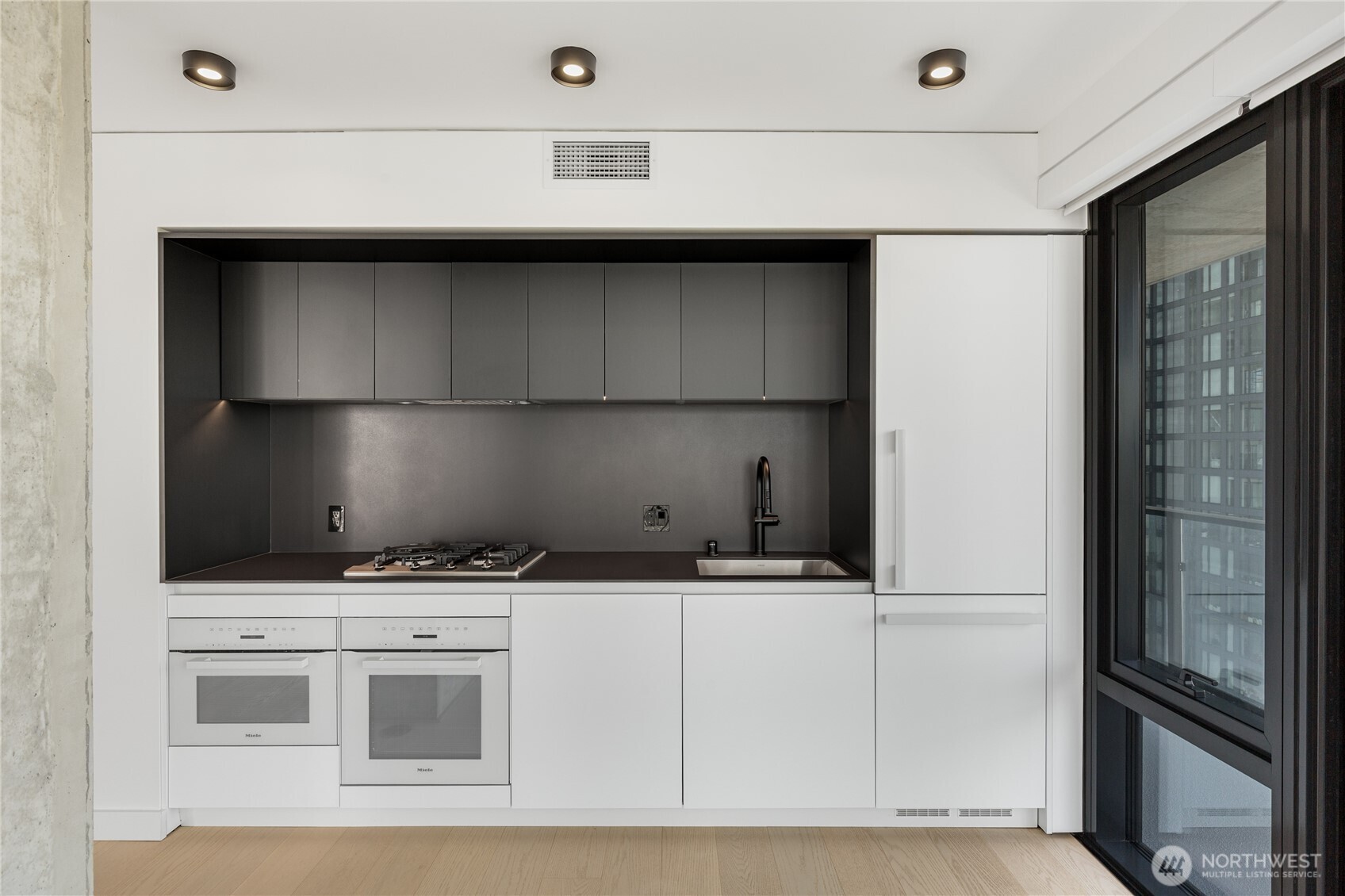 300 Virginia Street, Unit 2602 Seattle, WA 98101 - Photo 7 of 27