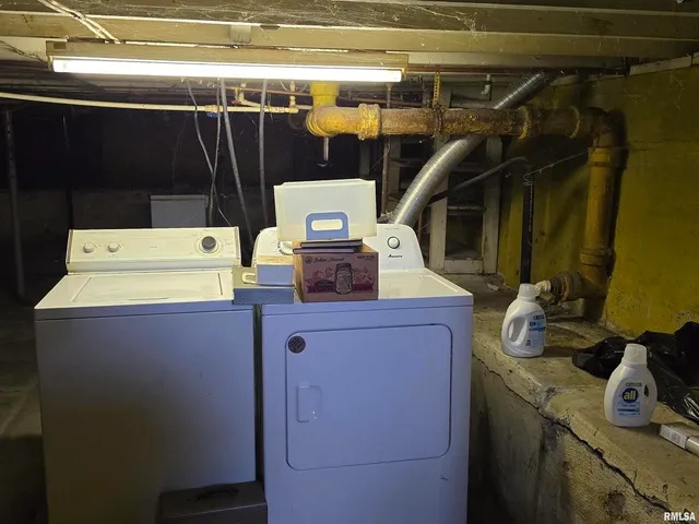 $45,000 | 500 West Sloan Street, Harrisburg, IL 62946