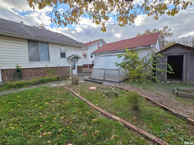 $45,000 | 500 West Sloan Street, Harrisburg, IL 62946