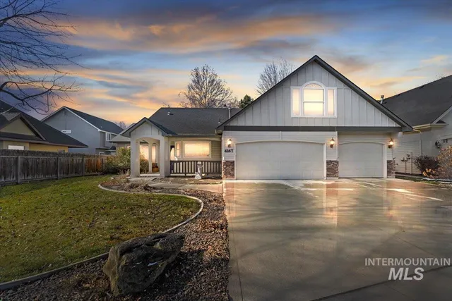 $620,000 | 4167 North Arches Way, Meridian, ID 83646