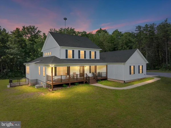 $785,000 | 243 Vesper Lane, Cross Junction, VA 22625
