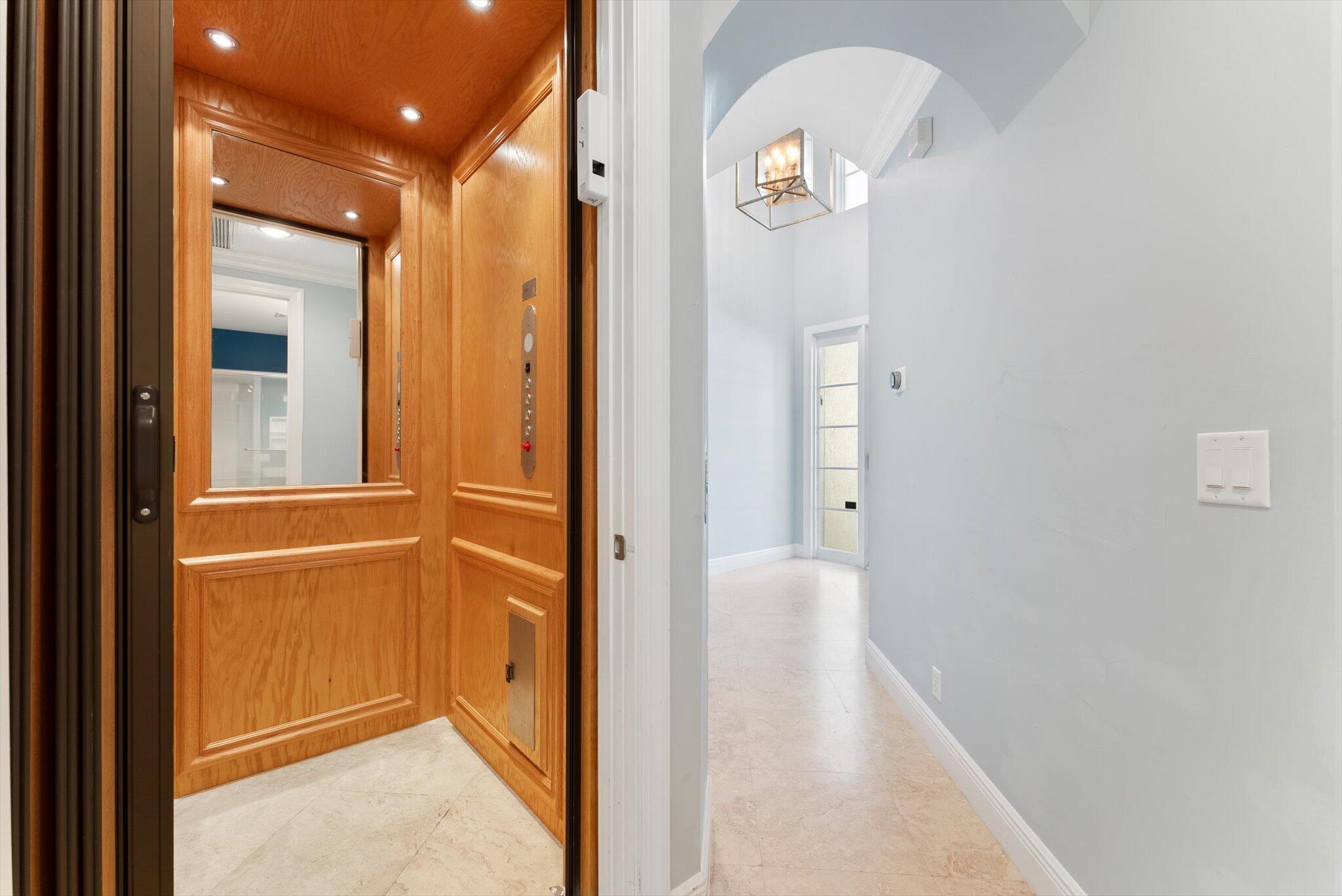 604 Northeast Francesca Lane Boca Raton, FL 33487 - Photo 40 of 58 elevator