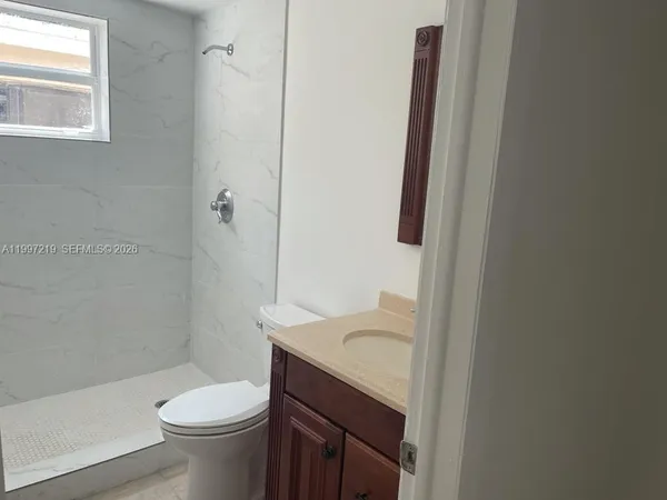 $1,600 | 5800 Taylor Street, Unit 1, Hollywood, FL 33021