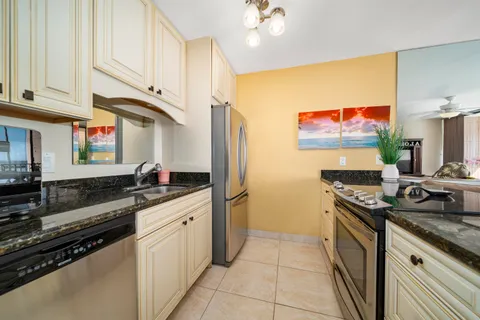 $299,000 | 30 Hauoli Street, Unit 202, Wailuku, HI 96793