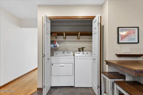 $534,900 | 4 Joseph Terrace, Guilderland, NY 12203