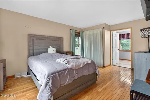 $534,900 | 4 Joseph Terrace, Guilderland, NY 12203