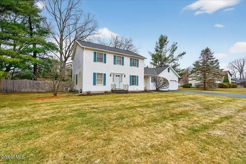$534,900 | 4 Joseph Terrace, Guilderland, NY 12203