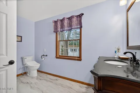 $534,900 | 4 Joseph Terrace, Guilderland, NY 12203