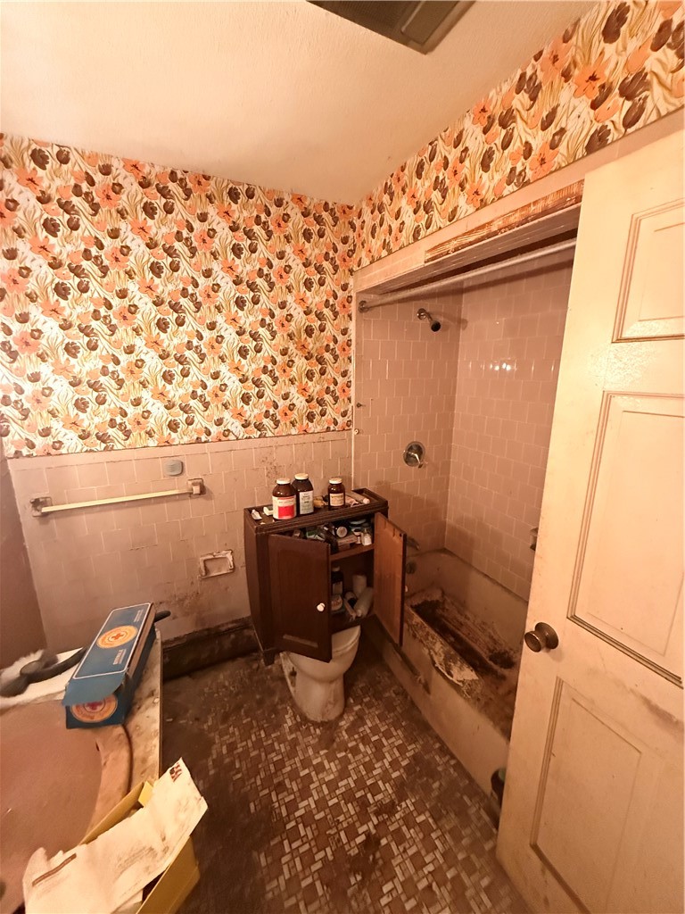 130 Bulgarmarsh Road Tiverton, RI 02878 - Photo 18 of 48