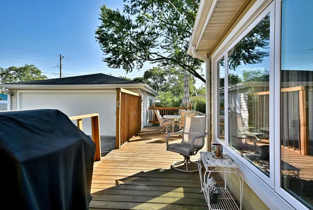 $449,000 | 1105 Fern Drive, Mount Prospect, IL 60056