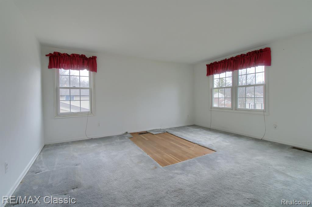 33951 Old Timber Road Farmington Hills, MI 48331 - Photo 30 of 40