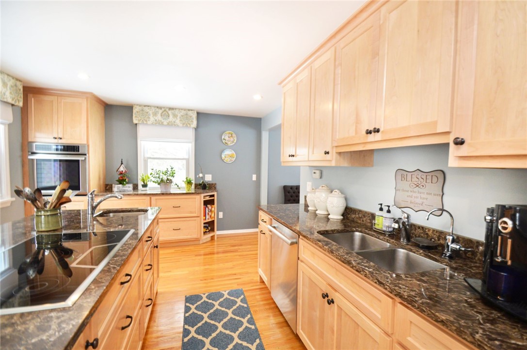 51 Wheatstone Circle Perinton, NY 14450 - Photo 14 of 39