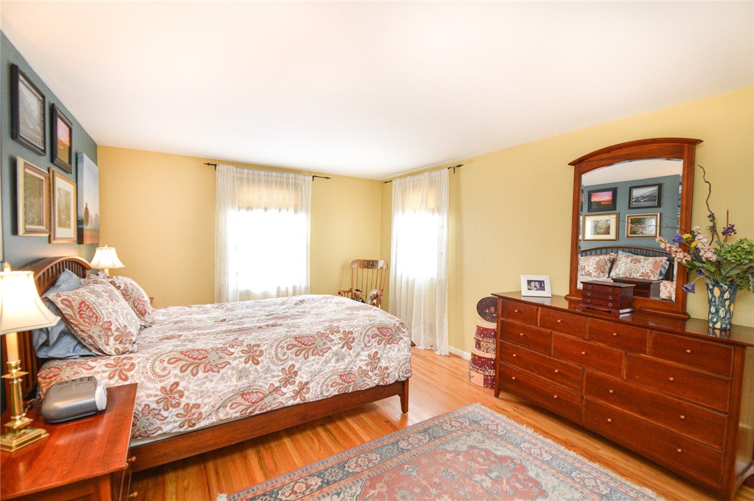 51 Wheatstone Circle Perinton, NY 14450 - Photo 21 of 39