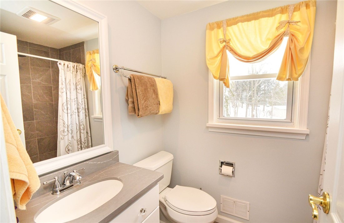 51 Wheatstone Circle Perinton, NY 14450 - Photo 25 of 39