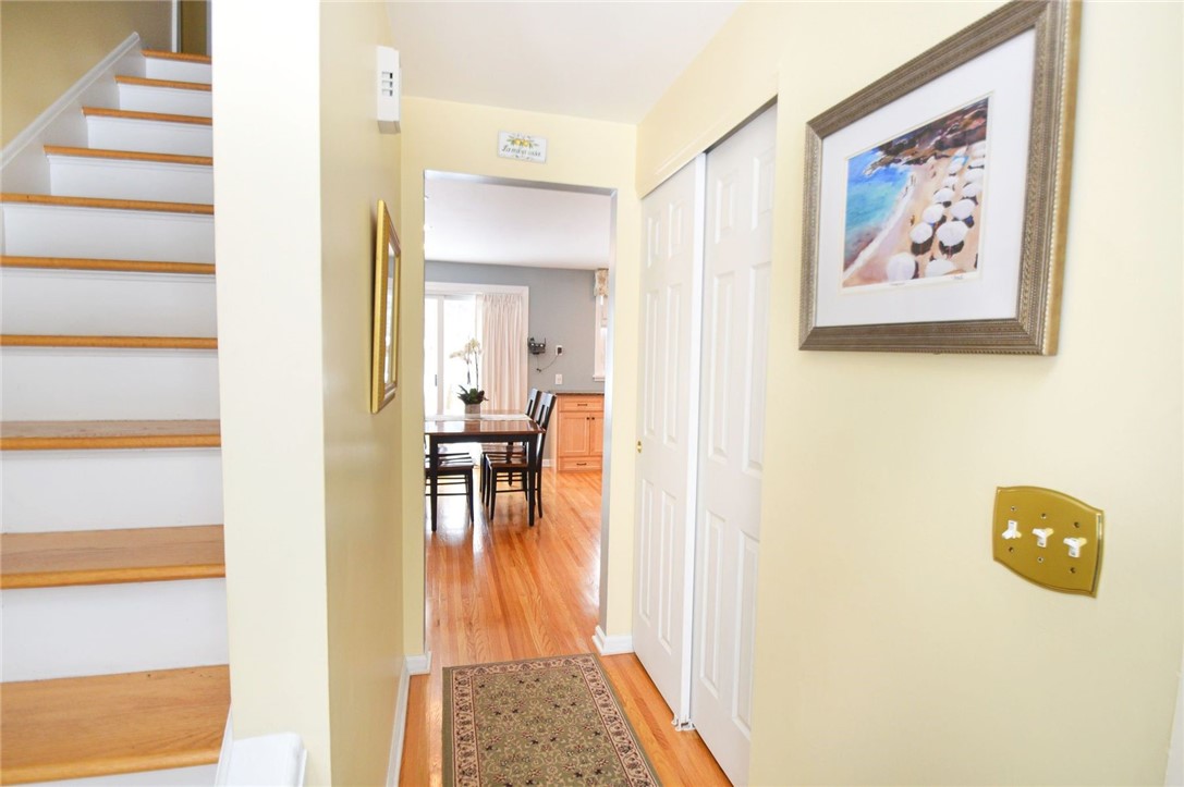 51 Wheatstone Circle Perinton, NY 14450 - Photo 5 of 39