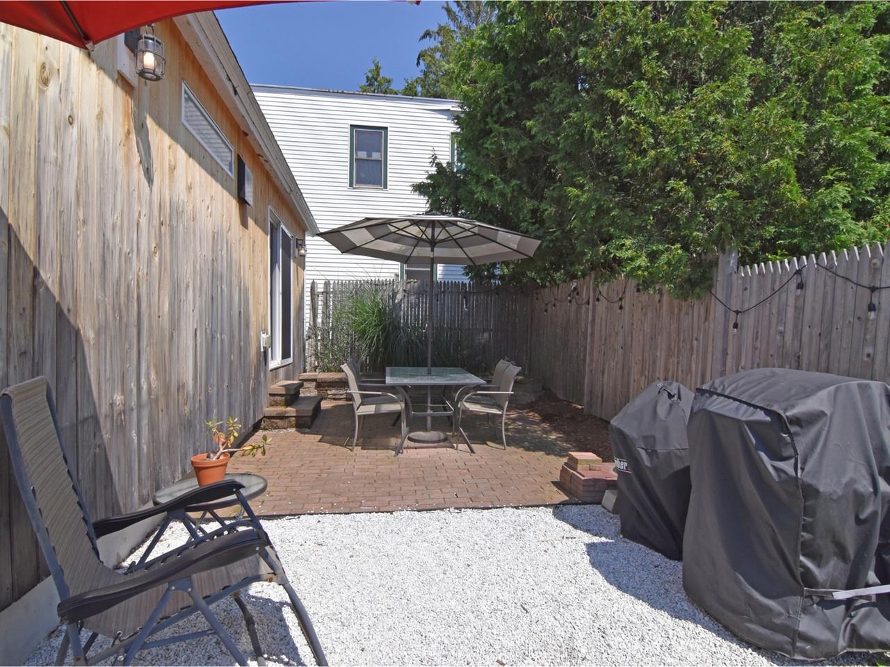 19 Spruce Street Burlington, VT 05401 - Photo 37 of 40