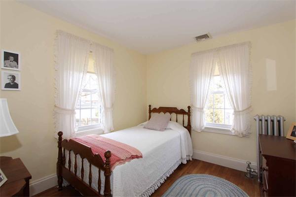 57 Plymouth Road Needham, MA 02492 - Photo 9 of 11 Gallery Image 9
