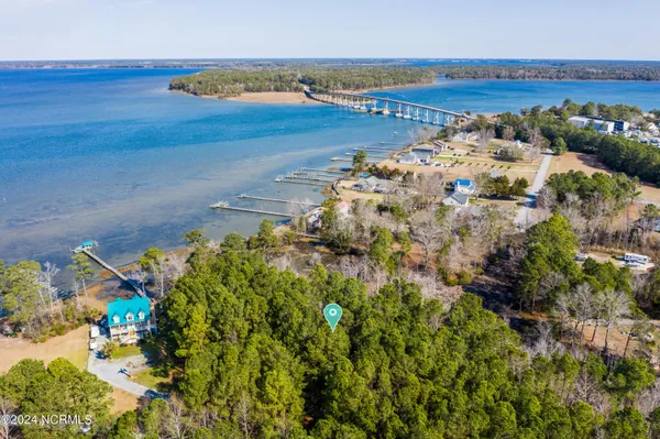 $275,000 | 200 Bayside Drive, Sneads Ferry, NC 28460