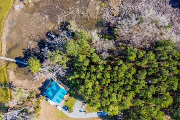 $275,000 | 200 Bayside Drive, Sneads Ferry, NC 28460