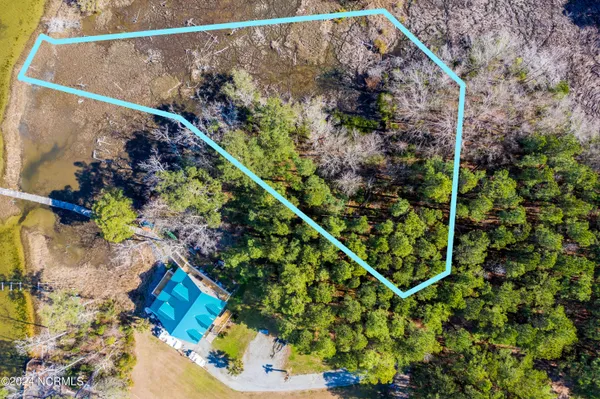 $275,000 | 200 Bayside Drive, Sneads Ferry, NC 28460