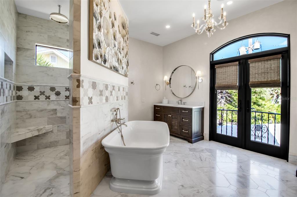 121 North Casey Key Road Osprey, FL 34229 - Photo 22 of 63