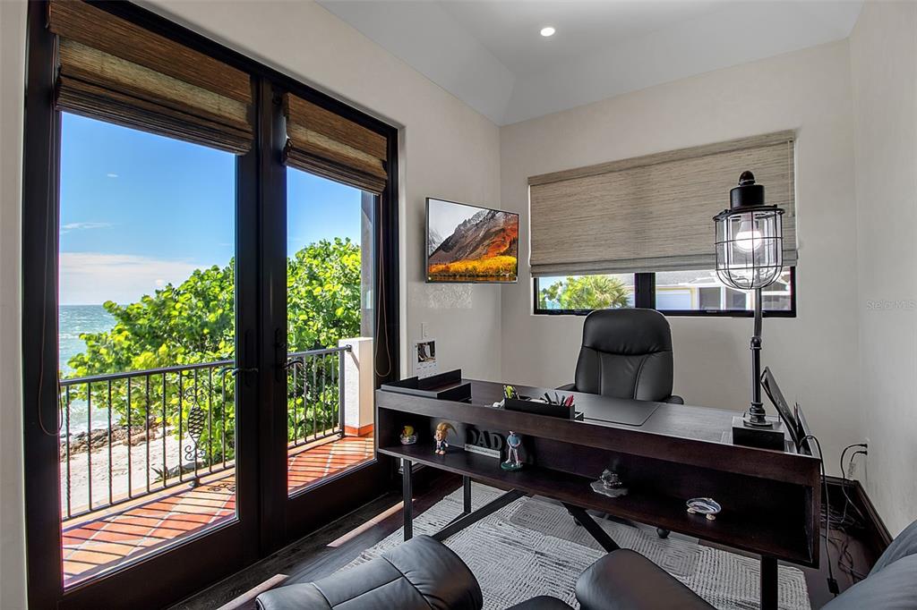 121 North Casey Key Road Osprey, FL 34229 - Photo 30 of 63