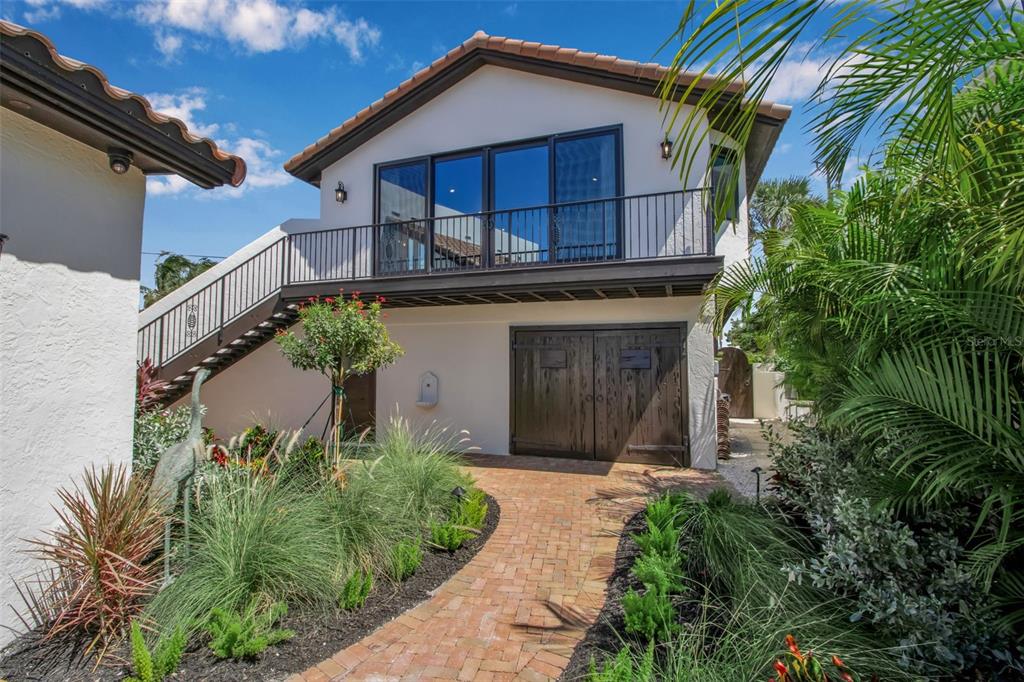 121 North Casey Key Road Osprey, FL 34229 - Photo 39 of 63