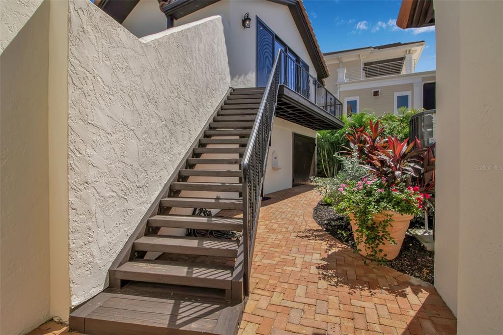 121 North Casey Key Road Osprey, FL 34229 - Photo 40 of 63