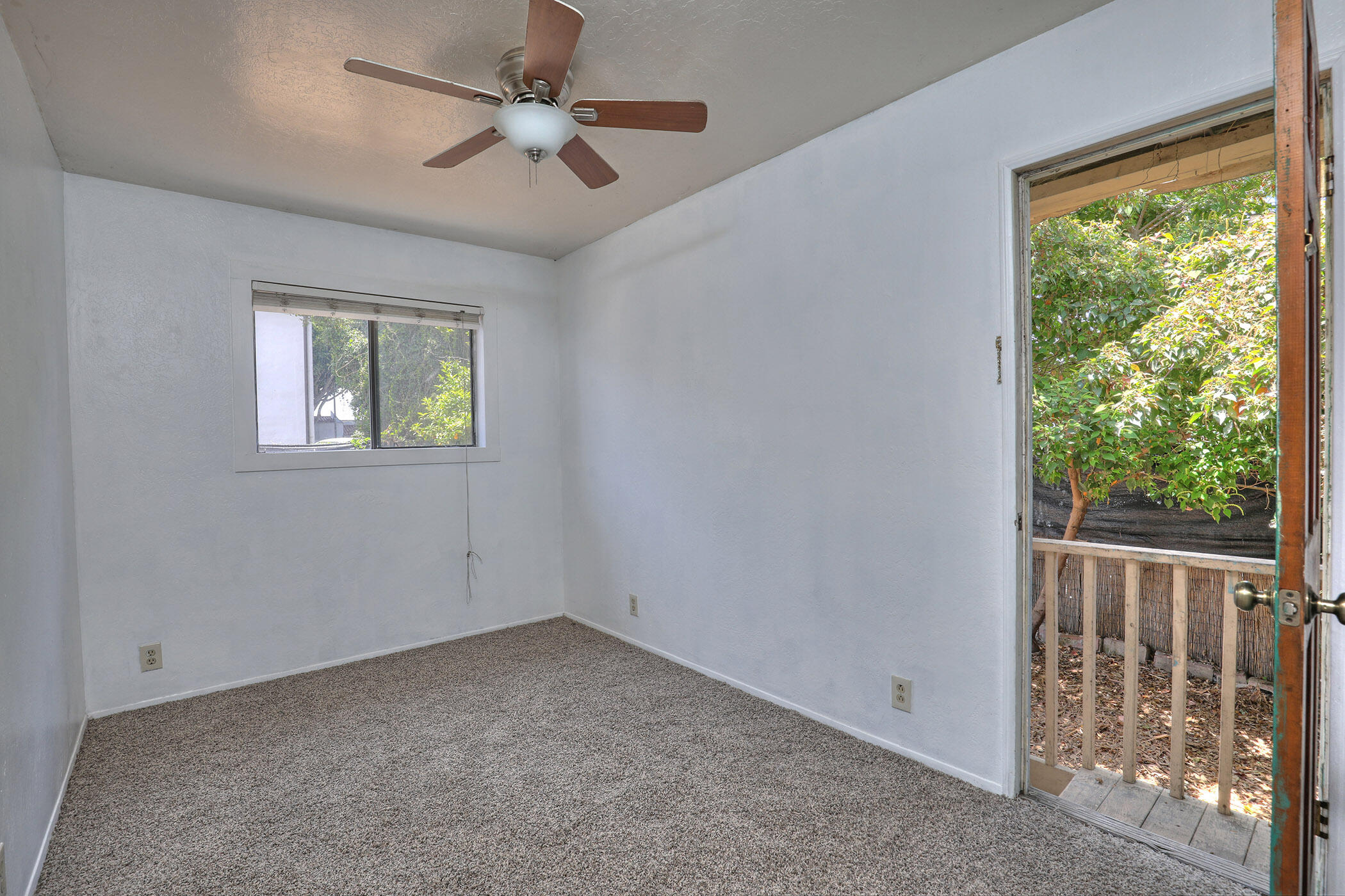 703 Spring Street Santa Barbara, CA 93103 - Photo 11 of 18 8