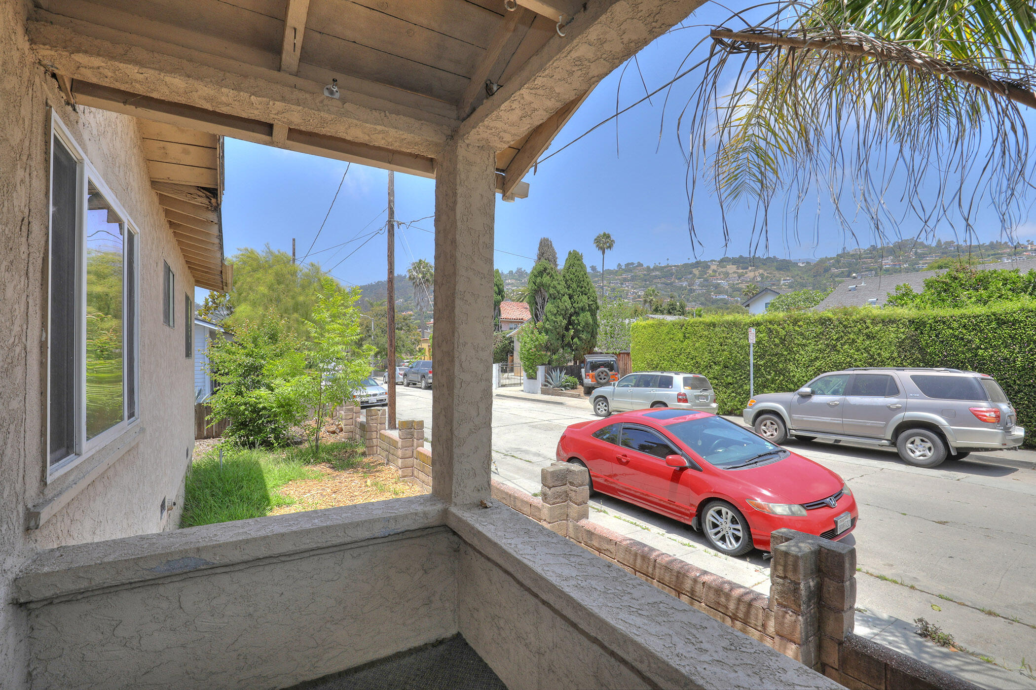 703 Spring Street Santa Barbara, CA 93103 - Photo 13 of 18 13