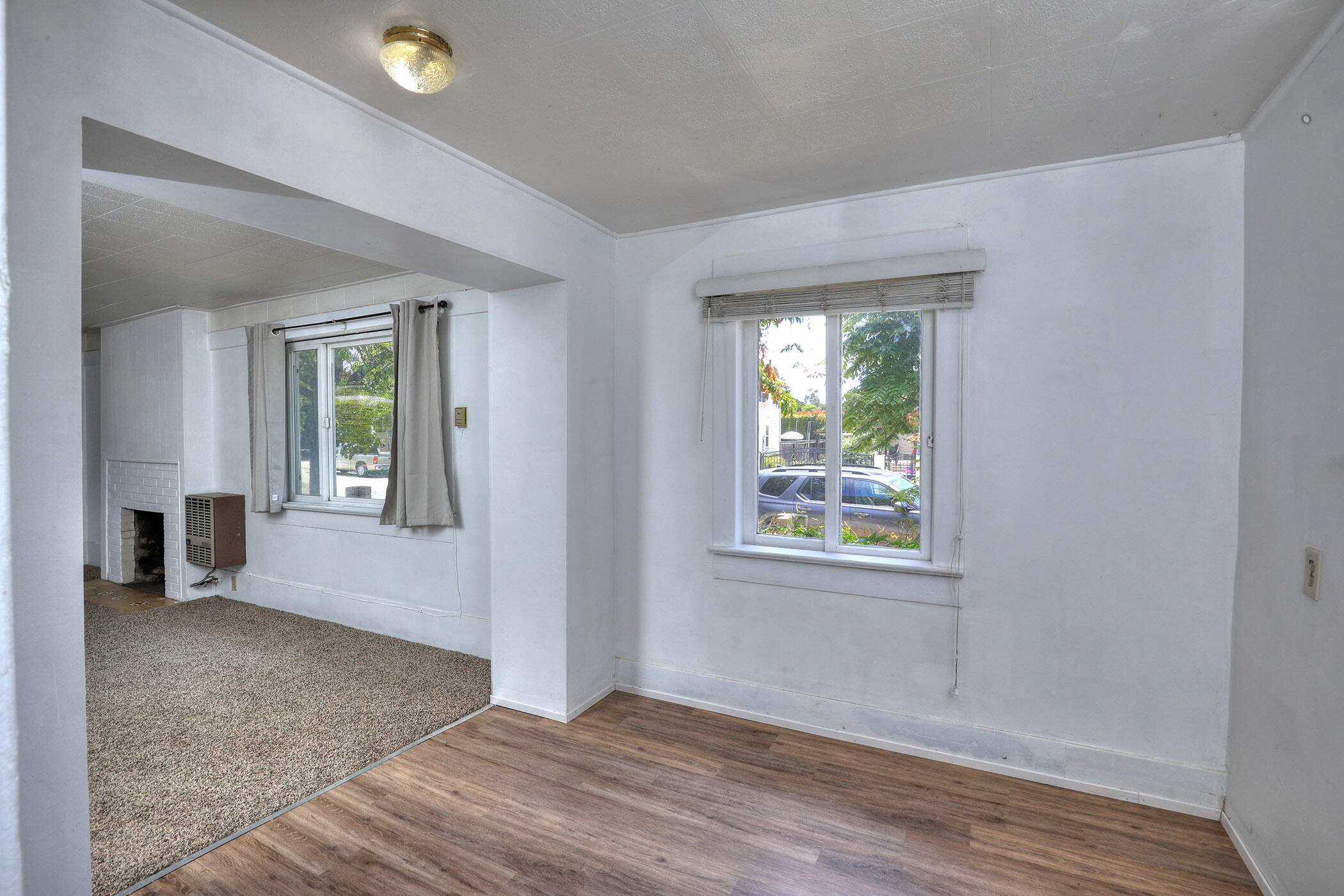 703 Spring Street Santa Barbara, CA 93103 - Photo 5 of 18 5