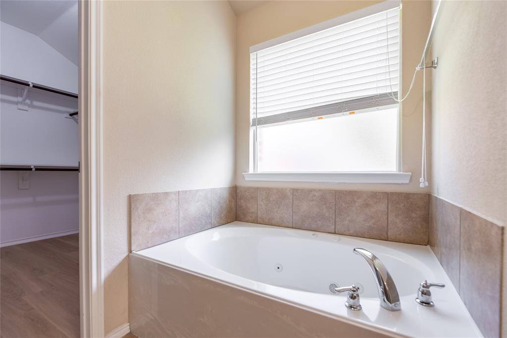 5213 Rustic Ridge Drive McKinney, TX 75071 - Photo 17 of 28