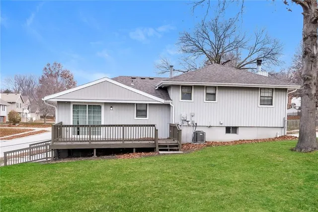 $2,515 | 10439 North Cherry Drive, Kansas City, MO 64155