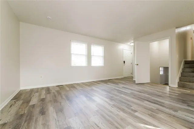 $2,515 | 10439 North Cherry Drive, Kansas City, MO 64155