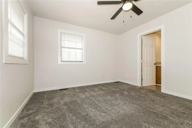 $2,515 | 10439 North Cherry Drive, Kansas City, MO 64155