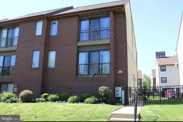 $2,400 | 9578 State Rd., Unit A, Philadelphia, PA 19114