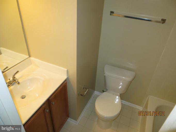 1781 Jonathan Way, Unit 1781E Reston, VA 20190 - Photo 1 of 14 Bath