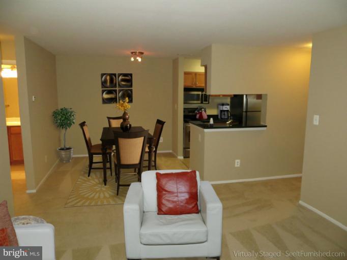 1781 Jonathan Way, Unit 1781E Reston, VA 20190 - Photo 12 of 14 Dining Room
