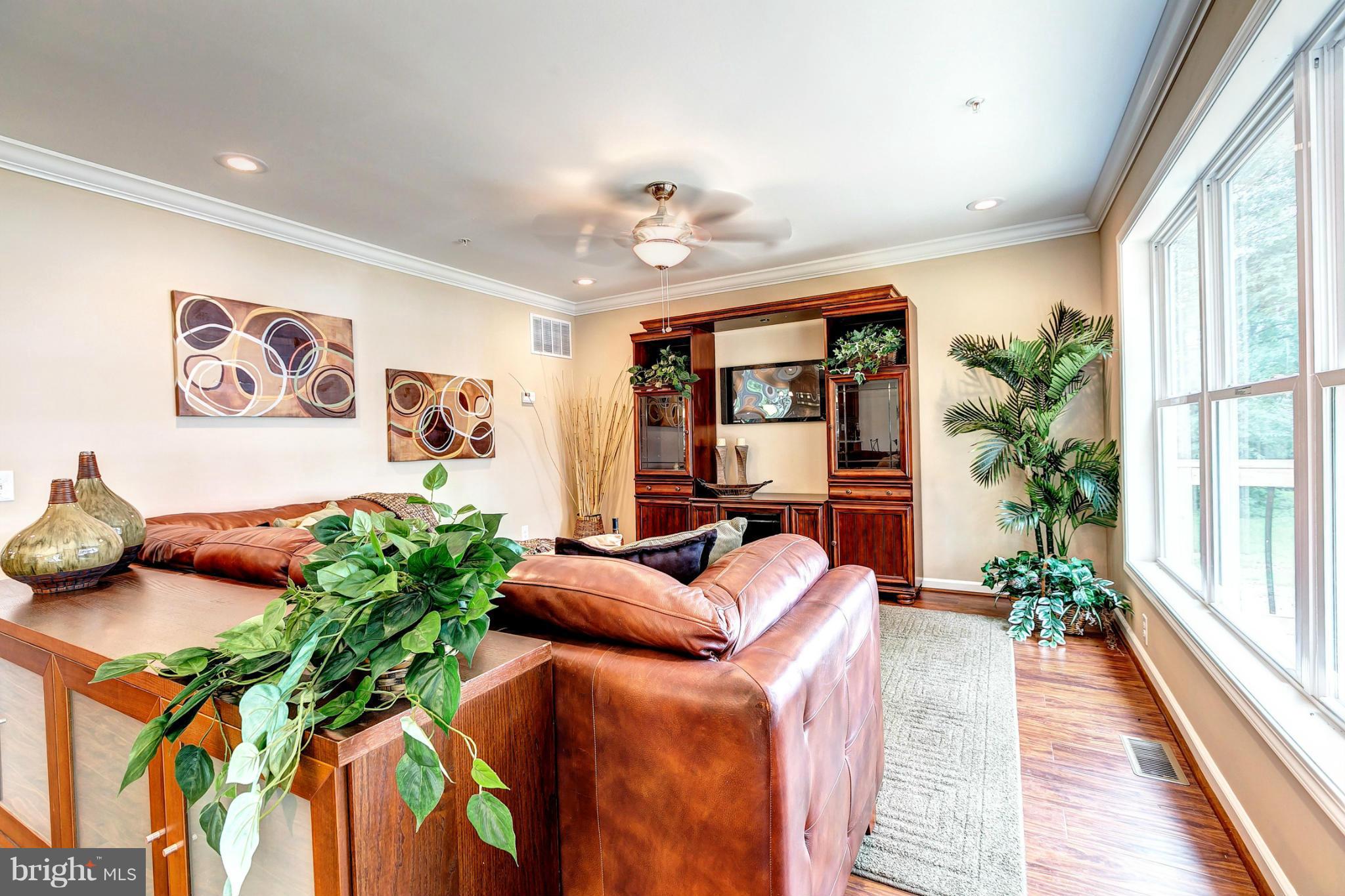 309 Patapsco Avenue Rosedale, MD 21237 - Photo 3 of 30 Welcome Your Guests Here!
